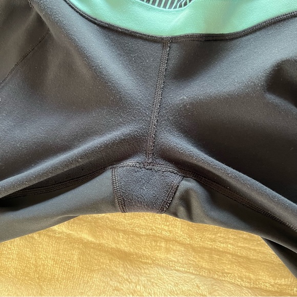 Lululemon Navy Blue Leggings - Picture 6 of 9